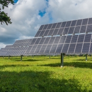 Grandes installations photovoltaïques : le Conseil d