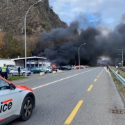 Incendie à Vernayaz: La route cantonale Martigny-Vernayaz est fermée