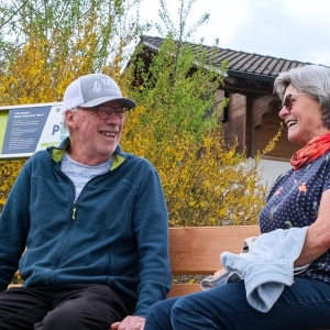 Champéry : l'auto-stop retrouvera ses lettres de noblesse grâce à des bancs dédiés