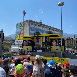 "On savait à quelle sauce on allait être mangés": les coulisses du départ aiglon du Tour de France femmes