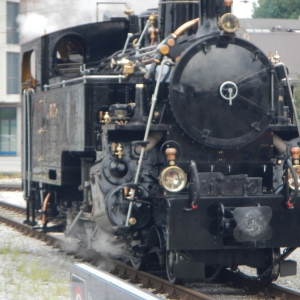 Un voyage dans le temps sur les rails de la Riviera : le chemin de fer-musée Blonay-Chamby fête un double anniversaire historique ce week-end !