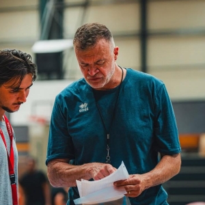 "Il faut qu'une équipe naisse de tout ça": le compte à rebours du coach du BBC Monthey avant la reprise
